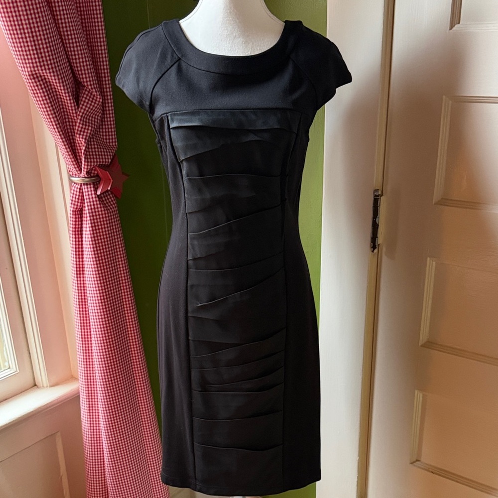 Ted Baker London Black Viscose and Silk Detail Midi Cocktail Dress, size 3 (=8)